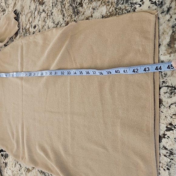 Creamy Taupe Cross over Knit midi dress - small - Picture 5 of 8